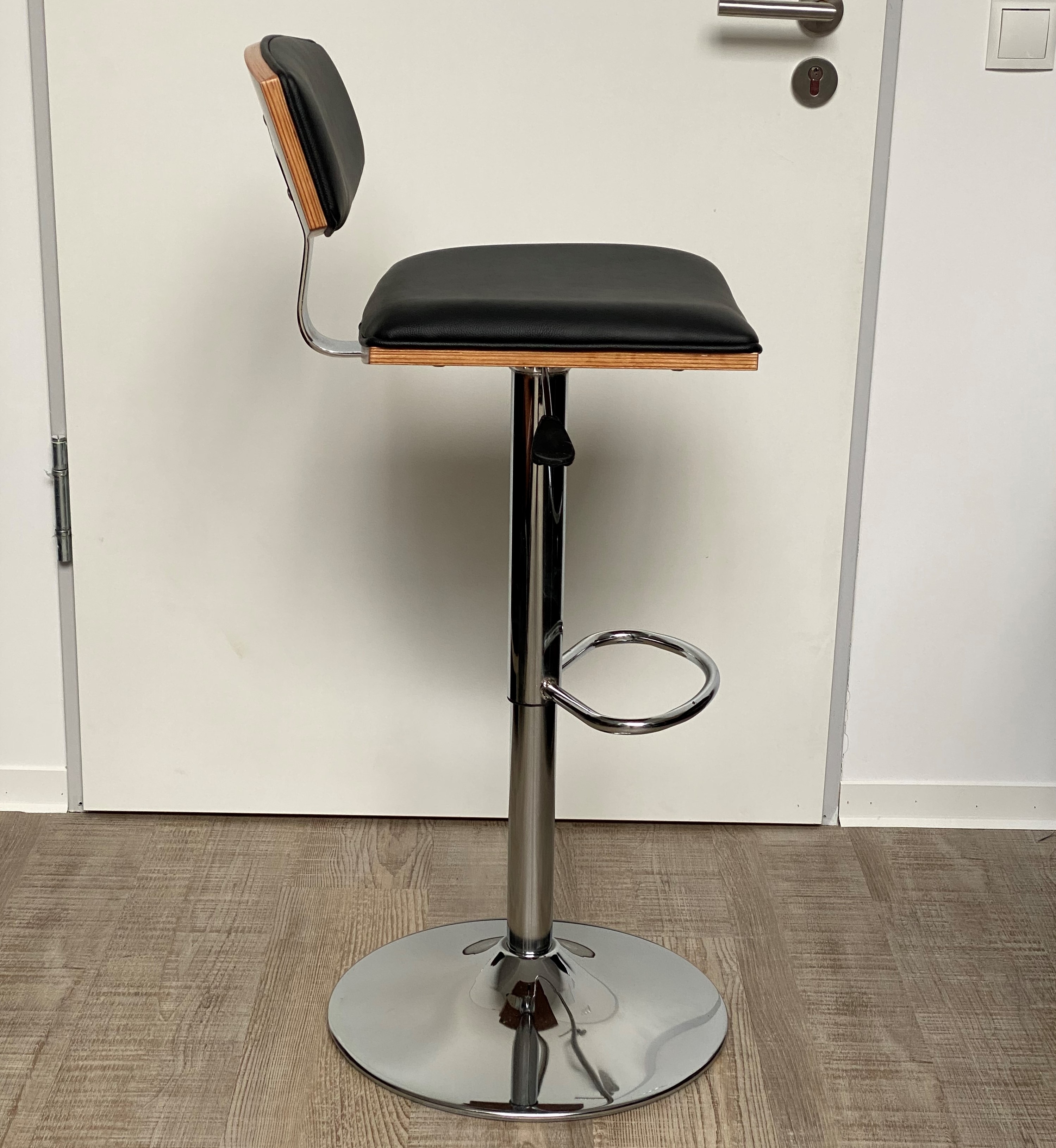 Barhocker 2. Wahl Leder schwarz & Holz