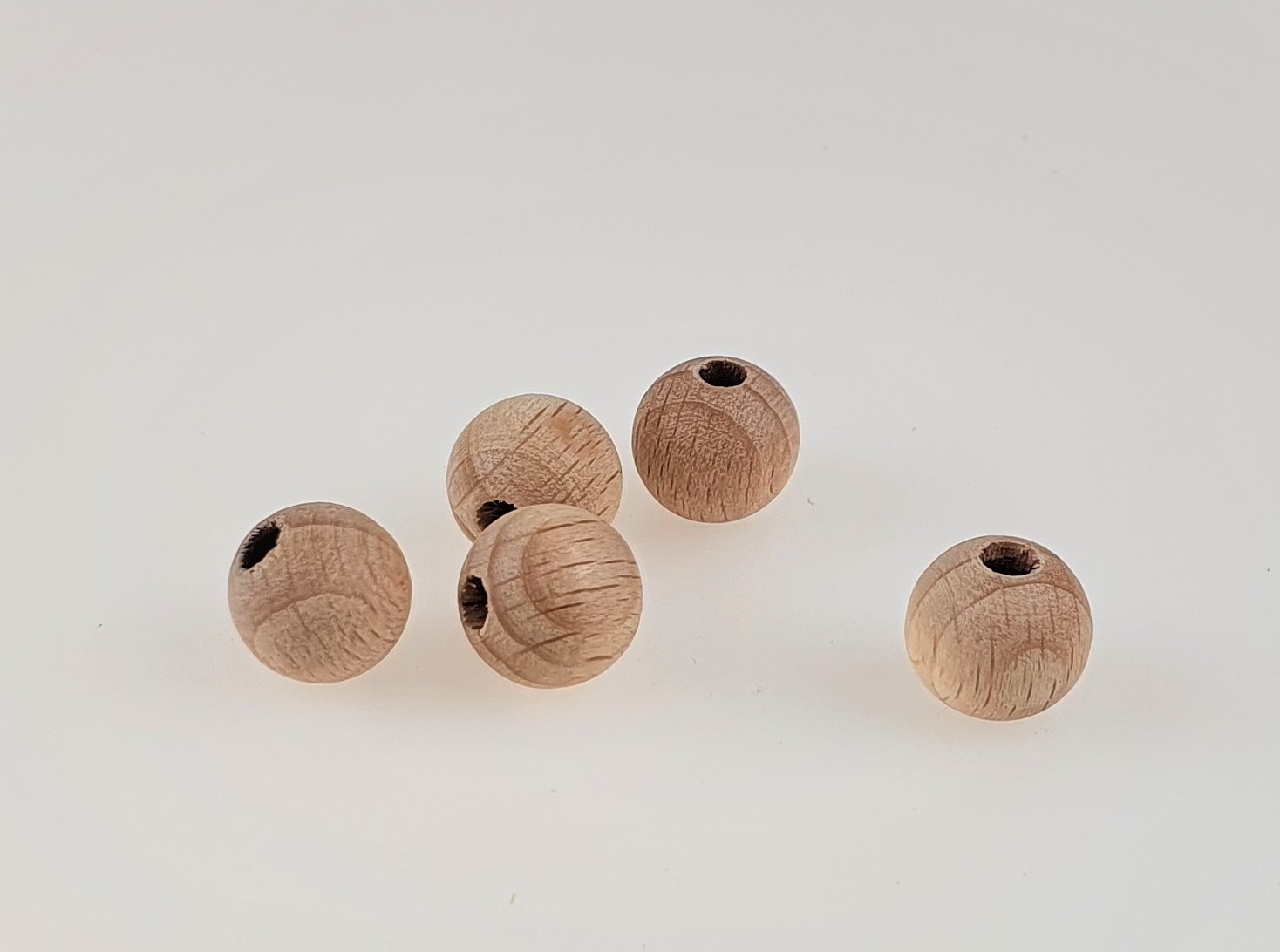 Holzkugeln Ø 15 mm, 4 mm Bohrung, 50 Stück