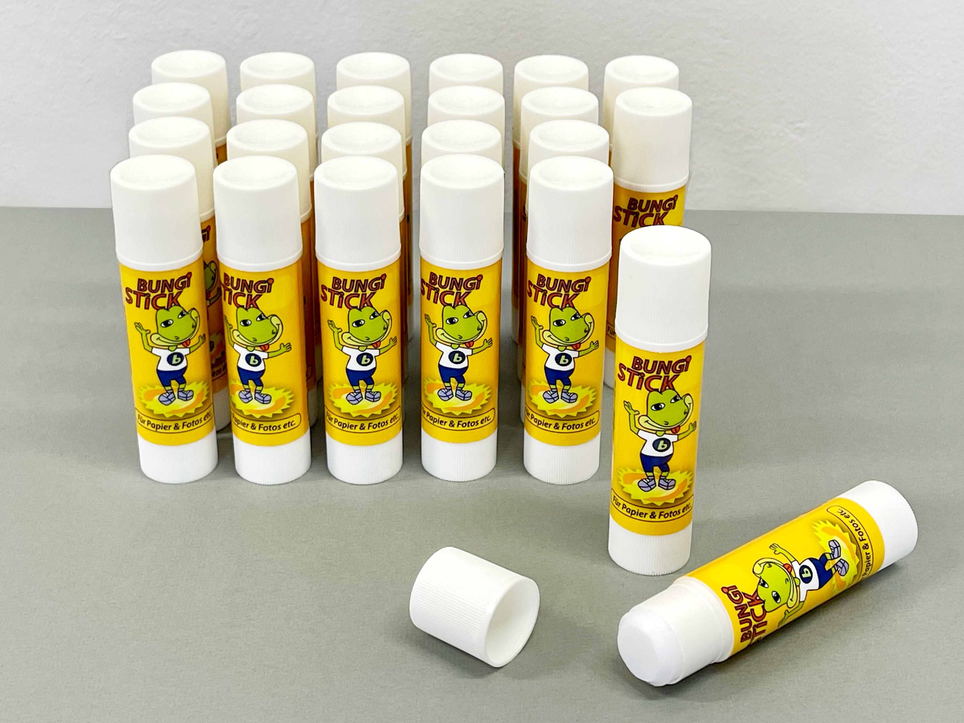 Bungi-Stick Klebestift 20 g, 24-Pack Bungi-Stick Klebestift 20 g, 24-Pack