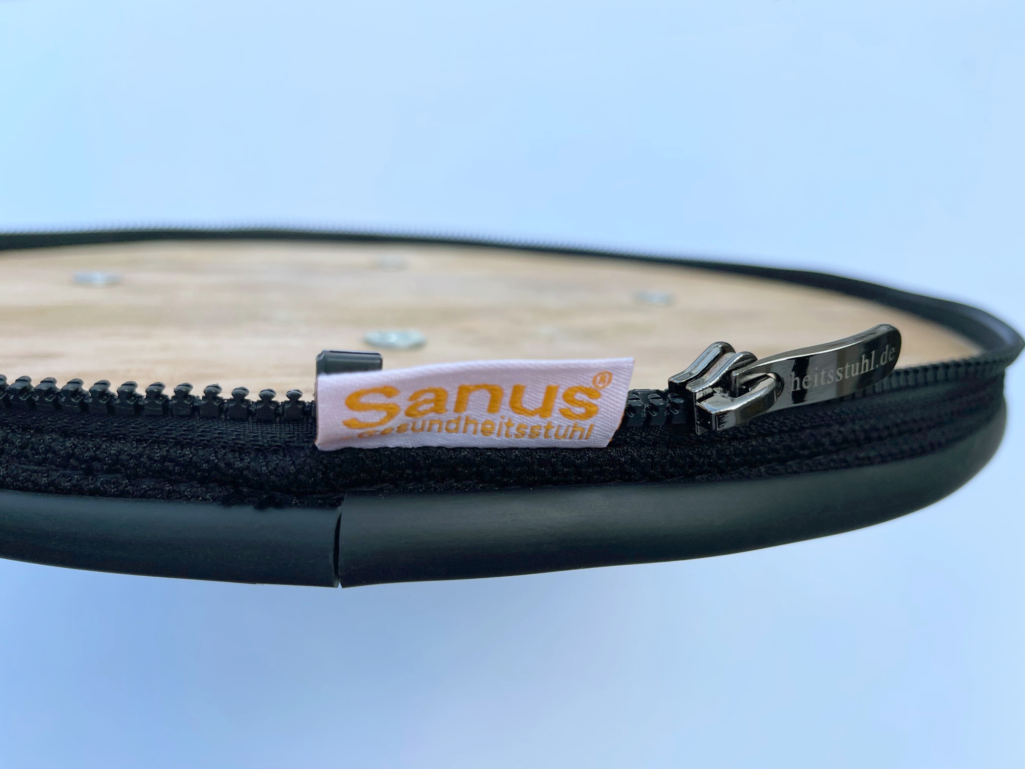 Sanus Sitzplatte (Holz) + Reißverschluss