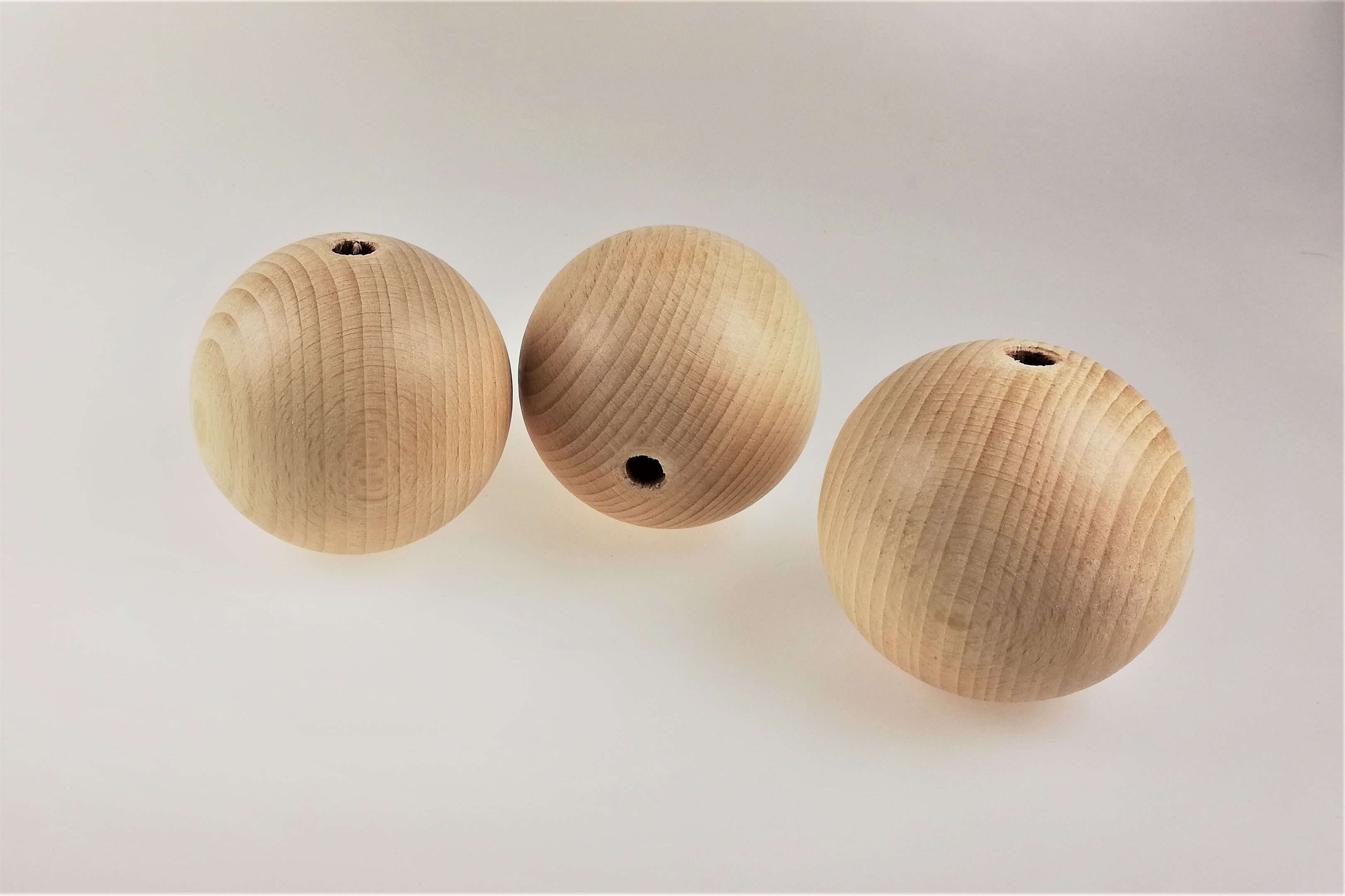 Holzkugel Ø 70 mm, 10 mm Bohrung, 1 Stück
