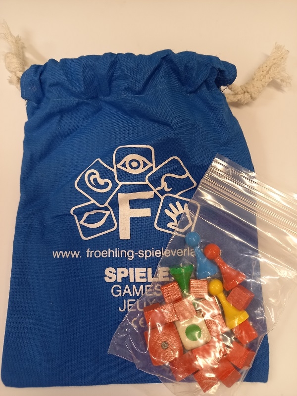 Würfel- und Figurenset Würfel- und Figurenset